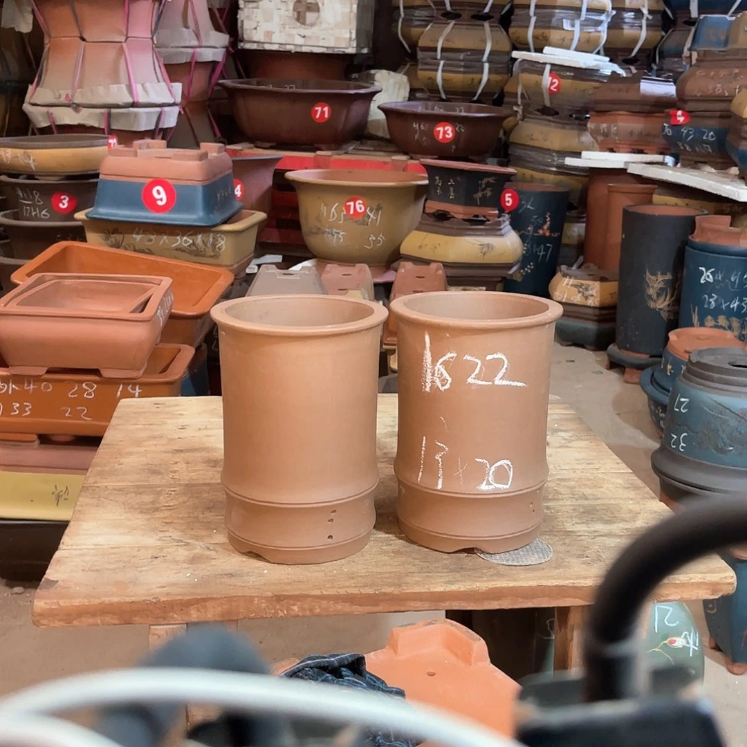 紫砂花盆竹节盆两个