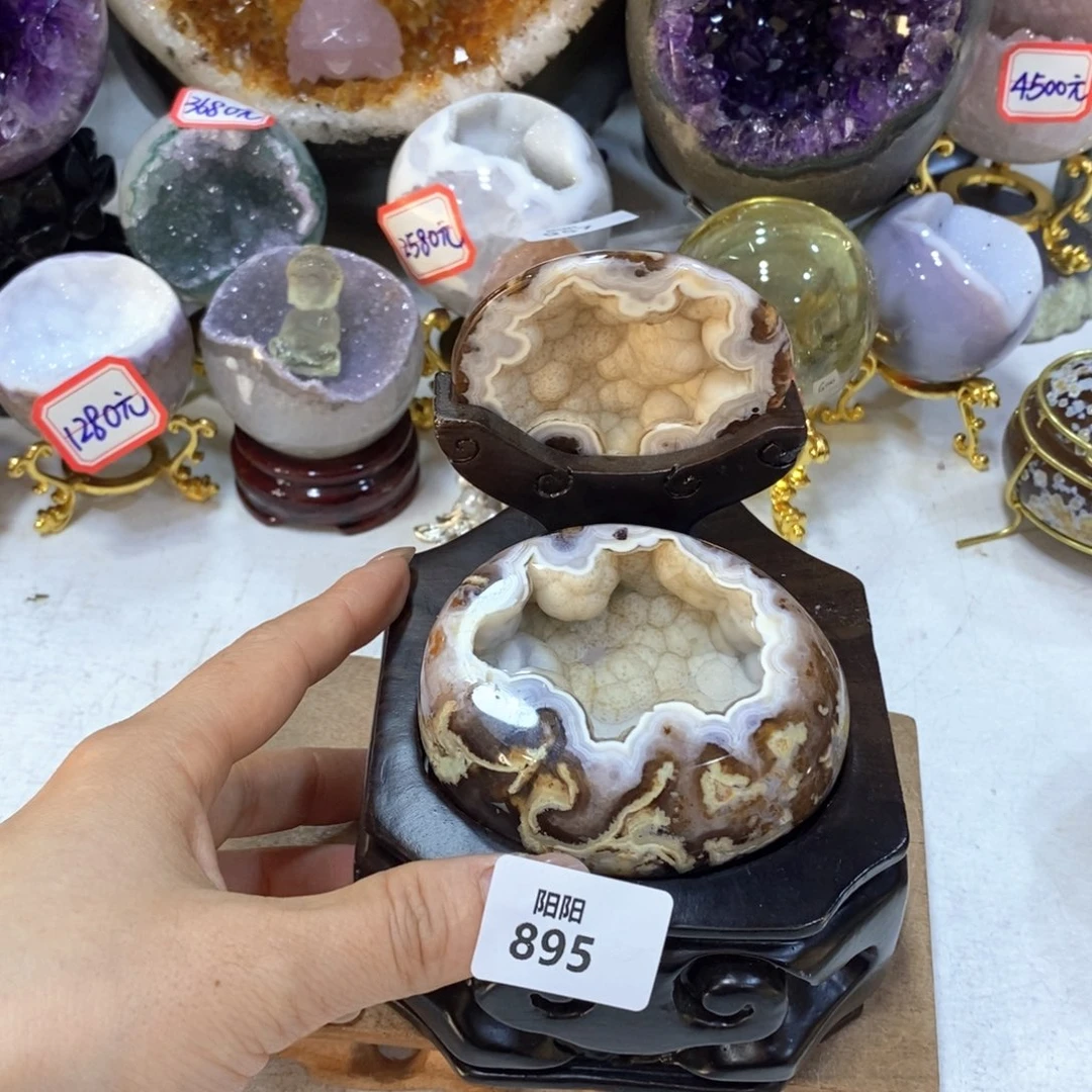 水晶大型摆件（非配饰）未镶嵌