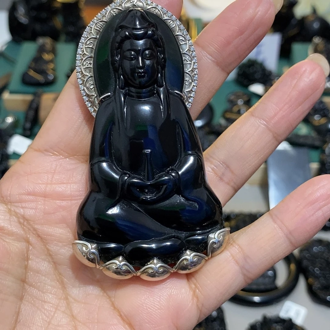 @***人蛇纹石玉未镶嵌颈饰