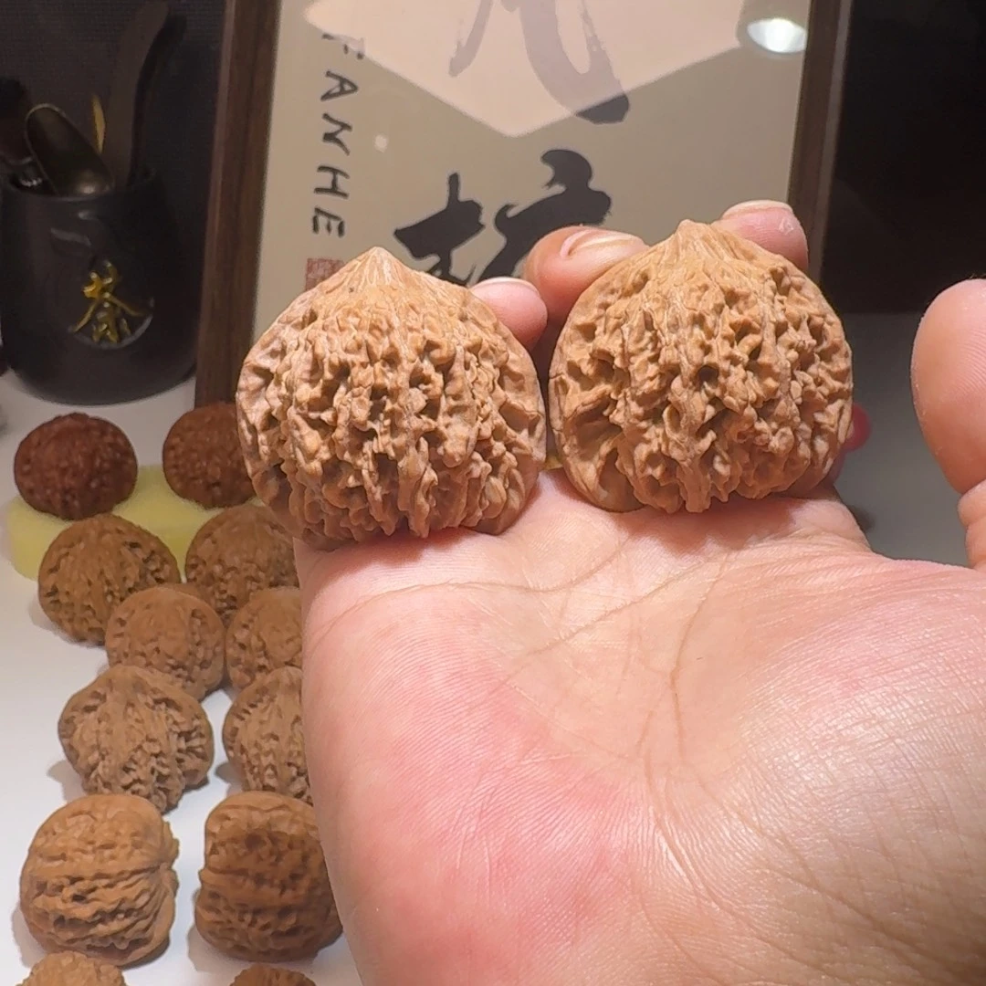 吊坠文玩核桃44尺寸满天星福利对