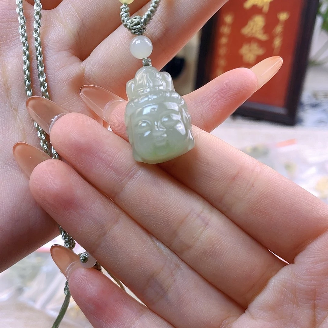 金***i吊坠(赠链)未镶嵌和田玉