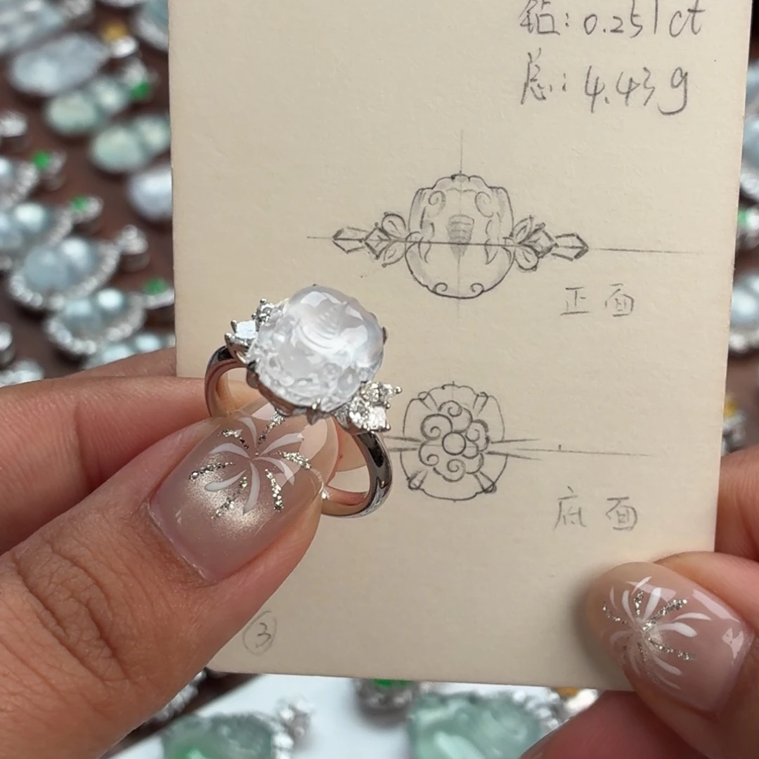 翡翠18K金镶嵌颈饰貔貅