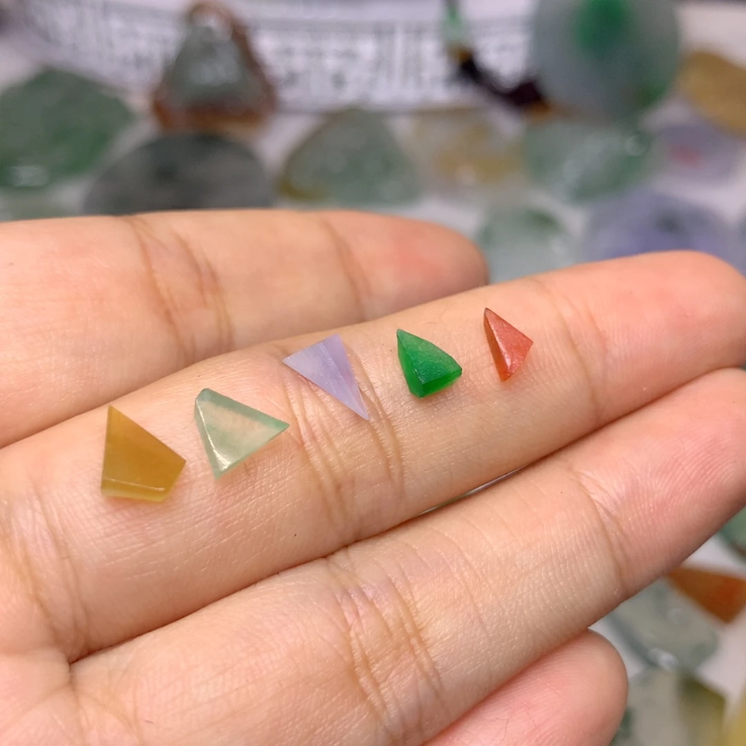 定制翡翠未镶嵌天然翡翠定制