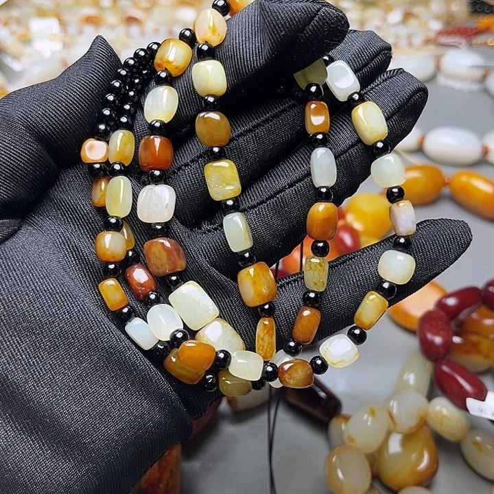 军***均和田玉未镶嵌手链