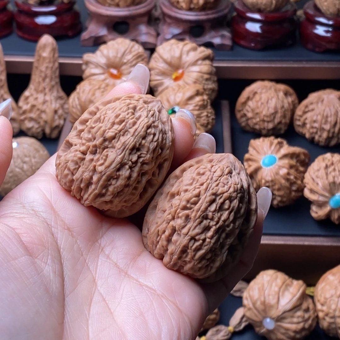 大***豆文玩核桃吊坠滚石
