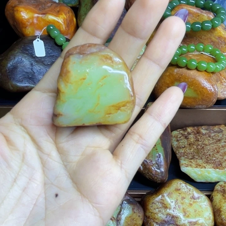 小***点和田玉未镶嵌手链