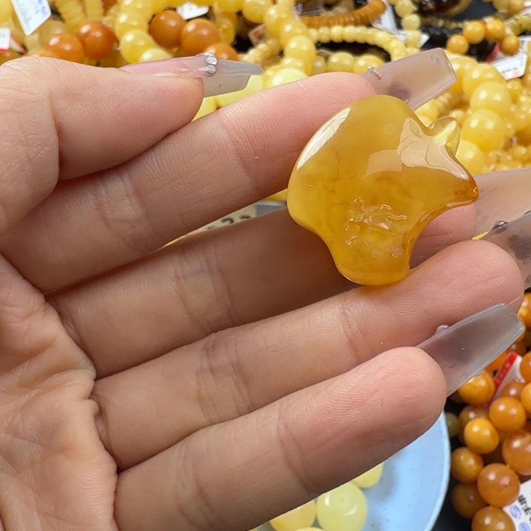 琥珀未镶嵌珠宝奇石