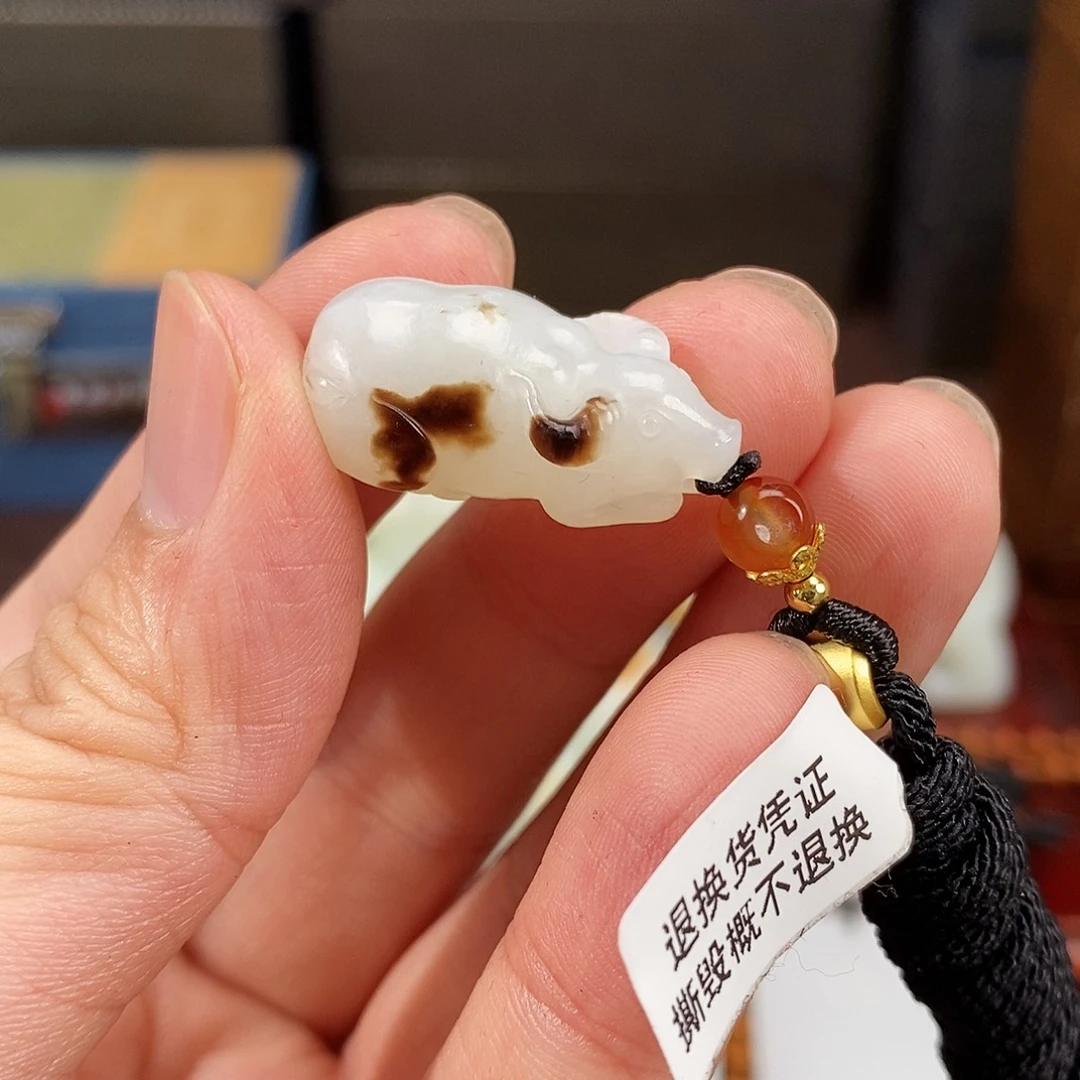 颈饰未镶嵌和田玉