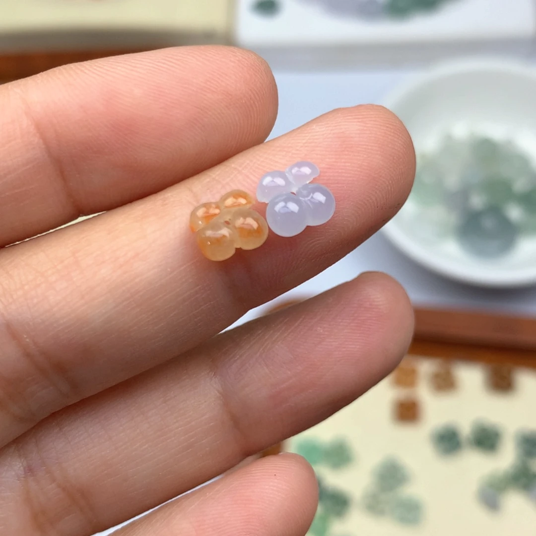 翡翠未镶嵌吊坠(不含链)樱桃