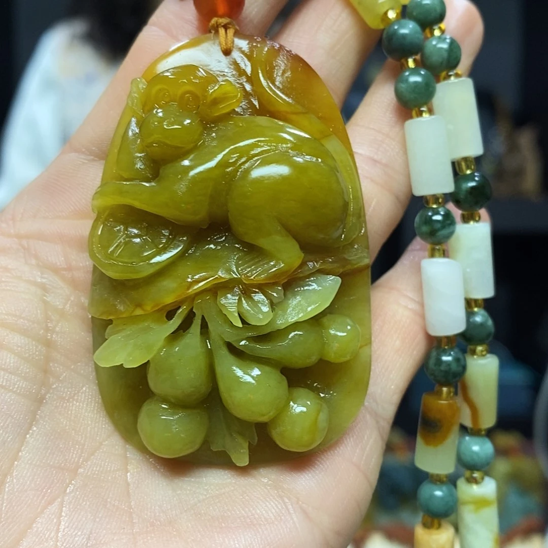 未镶嵌岫玉挂件吊坠