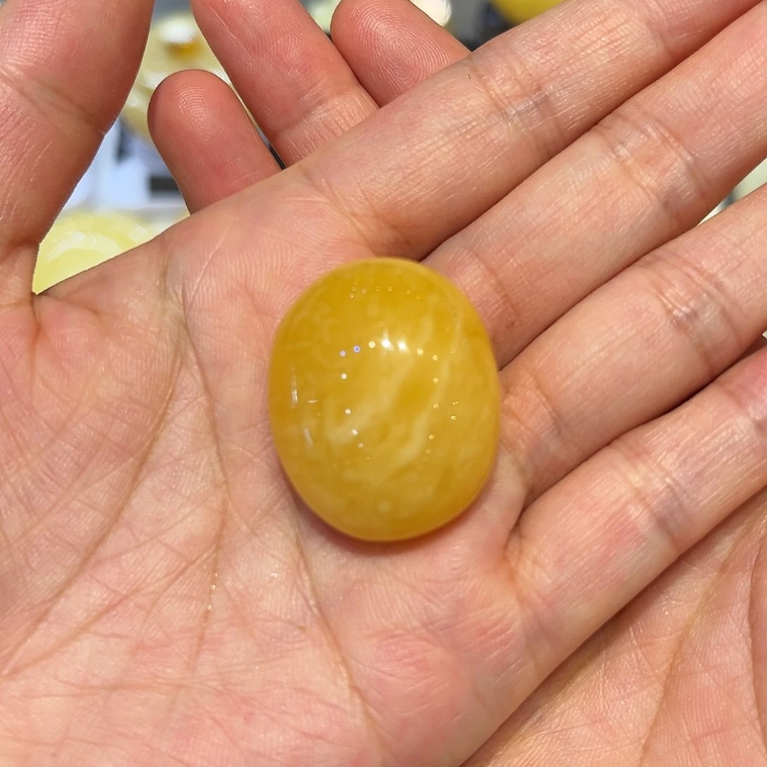 未镶嵌颈饰琥珀蜜蜡蛋面