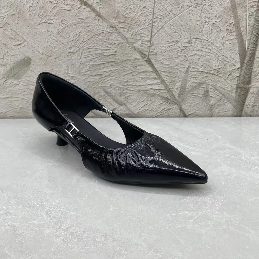 单鞋女（牛皮）13055-2881(孤品) b区38码