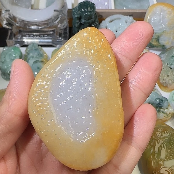 只买单纯的吊坠，没带链子，属的性质。