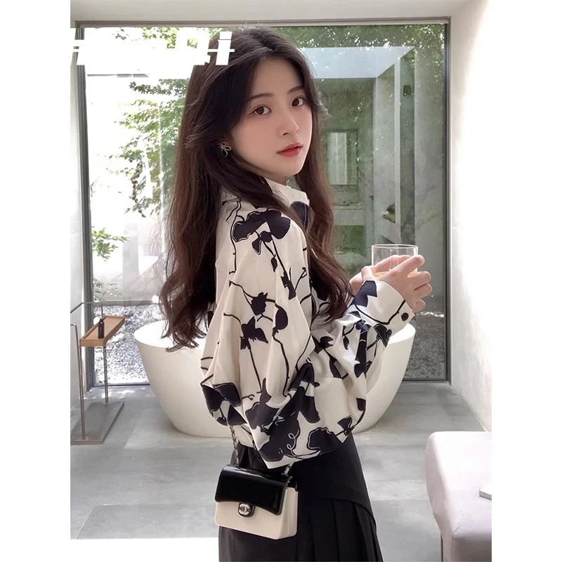 淳启复古港风印花长袖衬衫女春季新款宽松休闲气质Polo领雪纺上衣