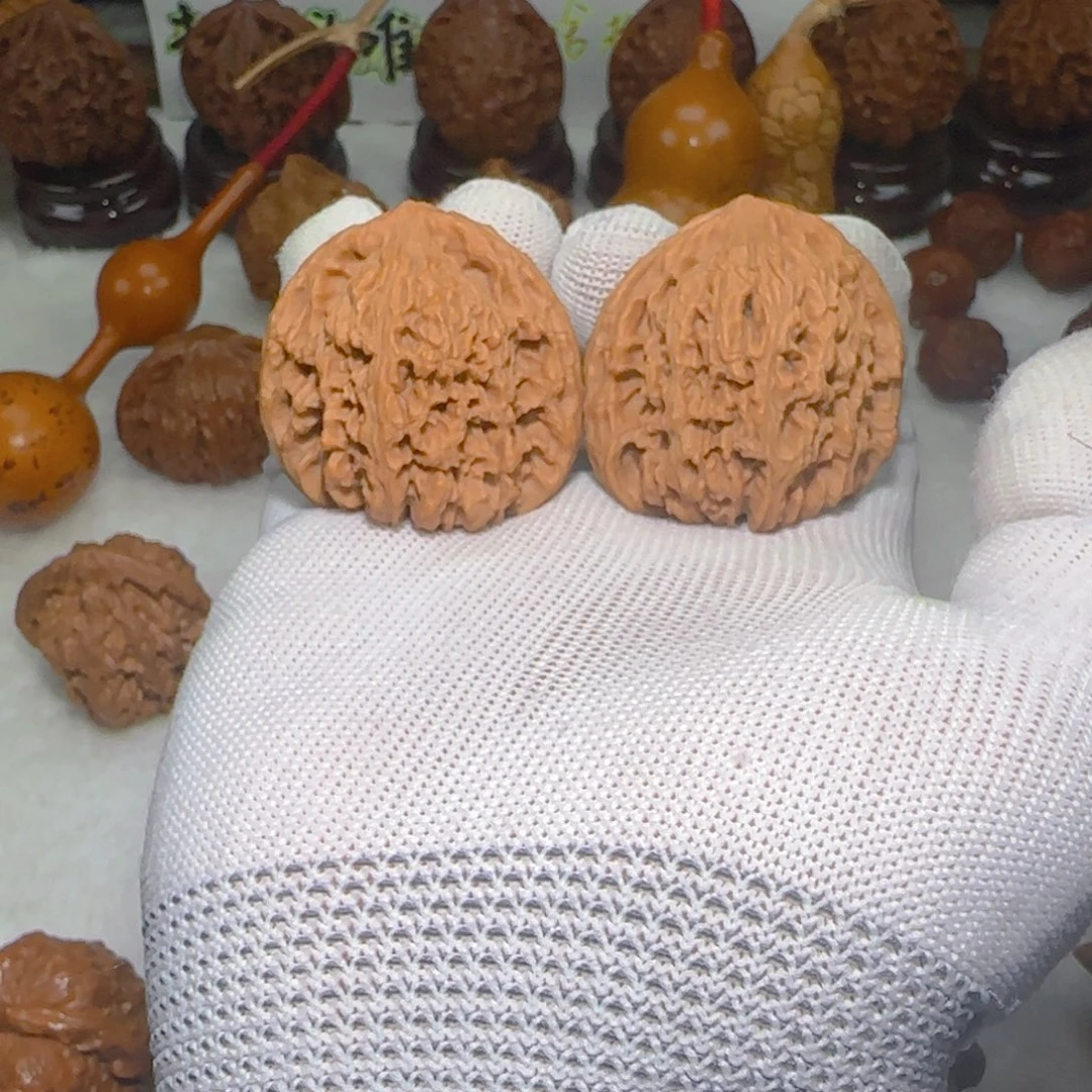 文玩核桃吊坠南疆石