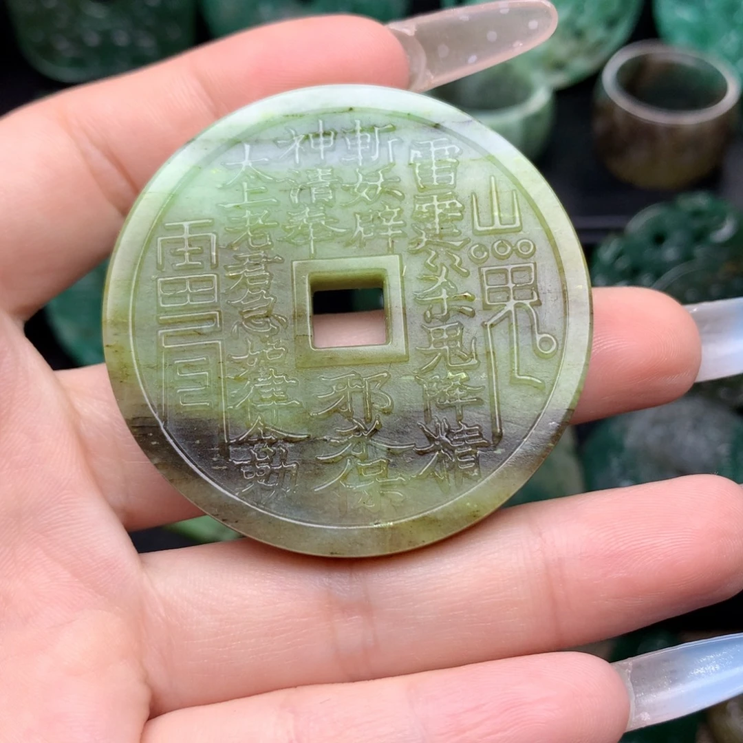 独山玉未镶嵌颈饰