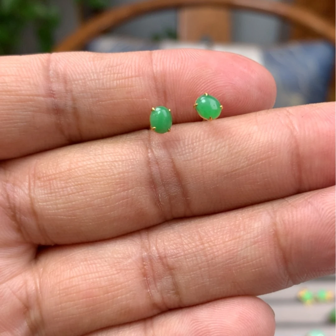 【闪购商品】翡翠耳饰18K金镶嵌幸****笑翡翠