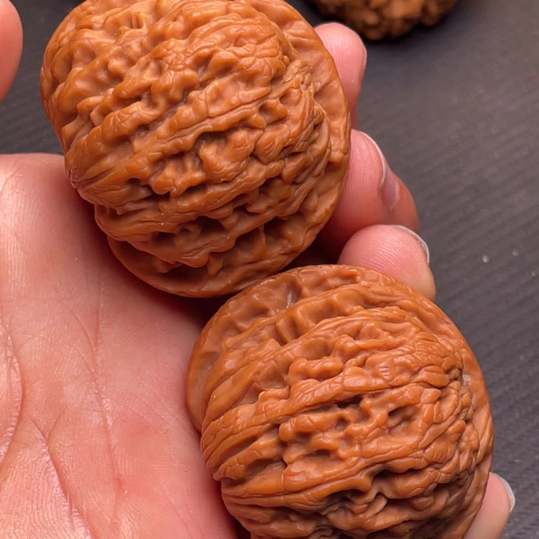 文玩核桃把件秦岭山脉核桃