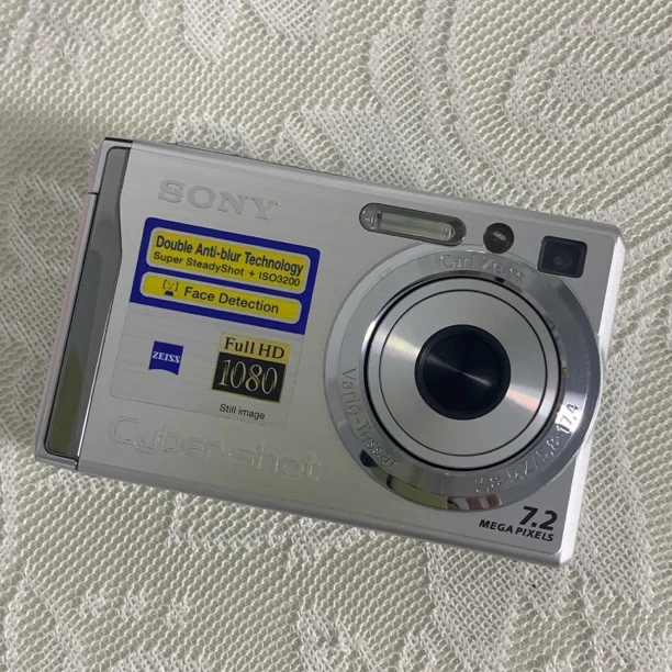 9新 Sony/索尼 w80 720w像素 4倍光学变焦 配件齐全（no退no换）
