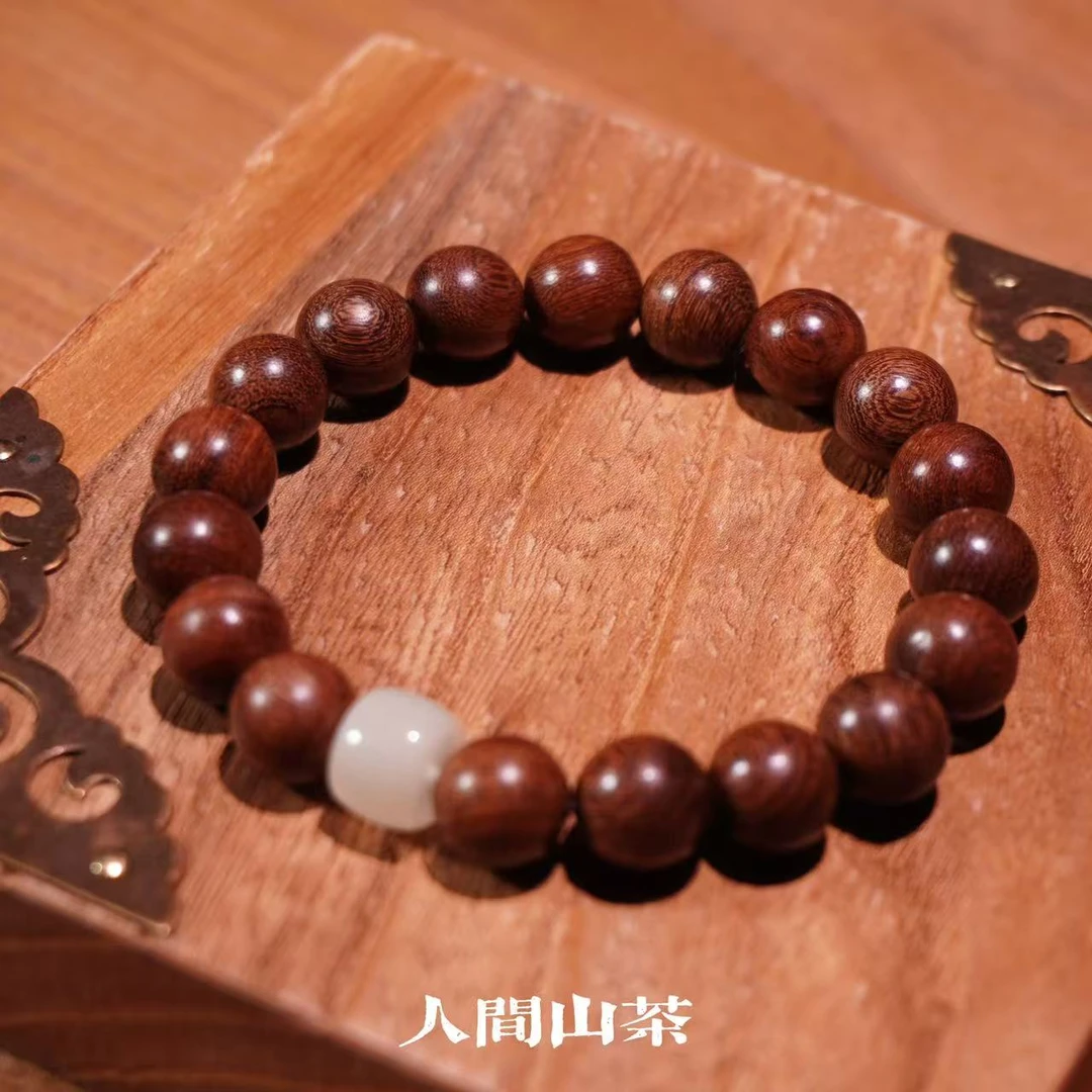 人间山茶 3284  檀木手串  多样性发其一
