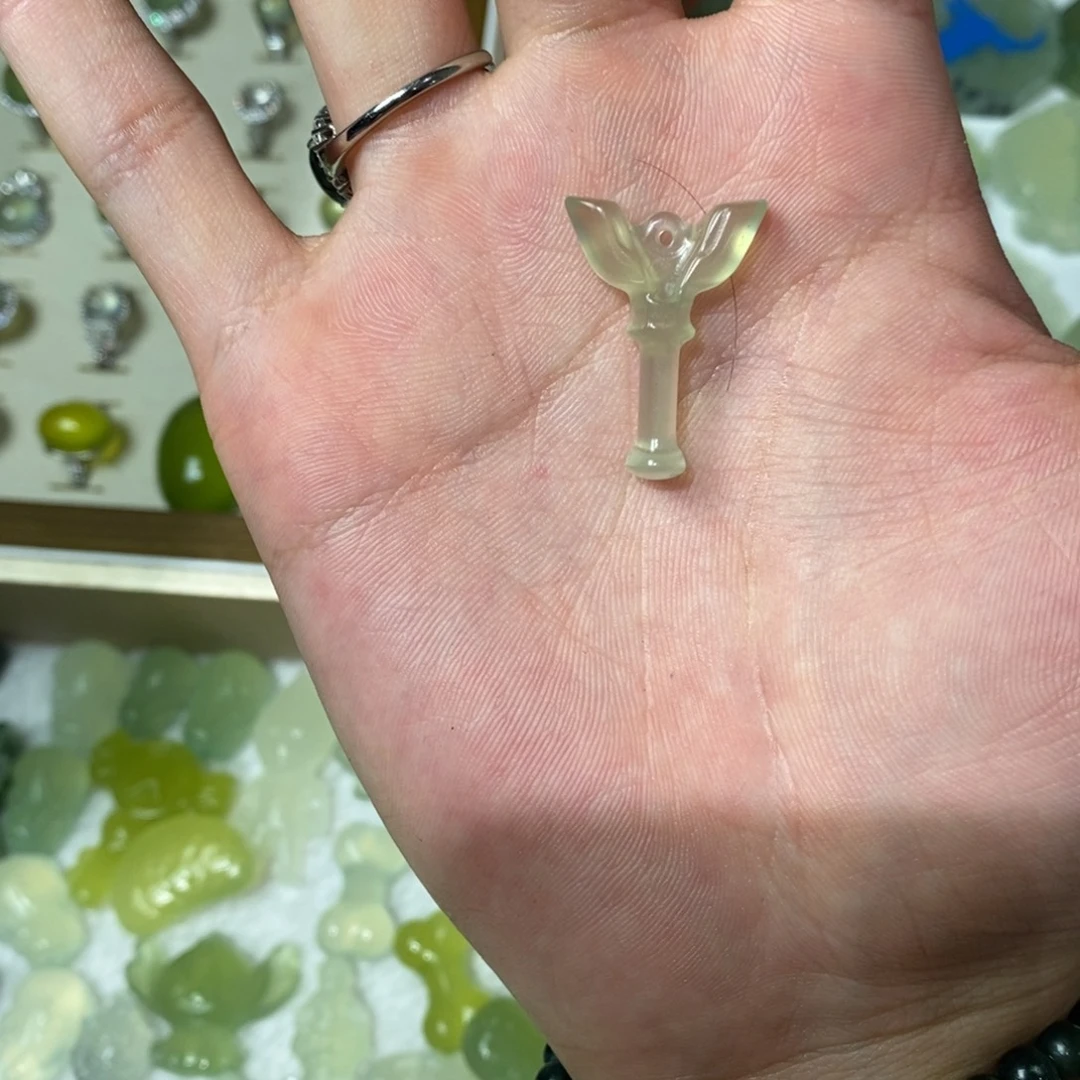 岫玉未镶嵌吊坠(不含链)两单包邮