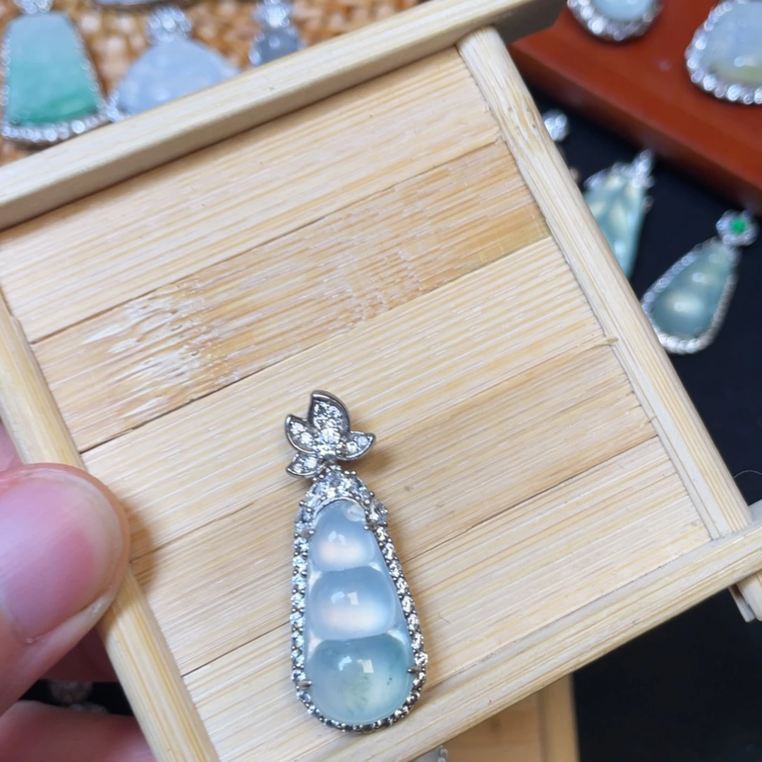 翡翠银S925镶嵌吊坠(不含链)