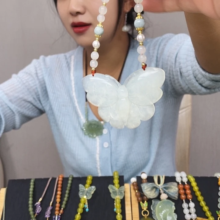未镶嵌蛇纹石玉颈饰