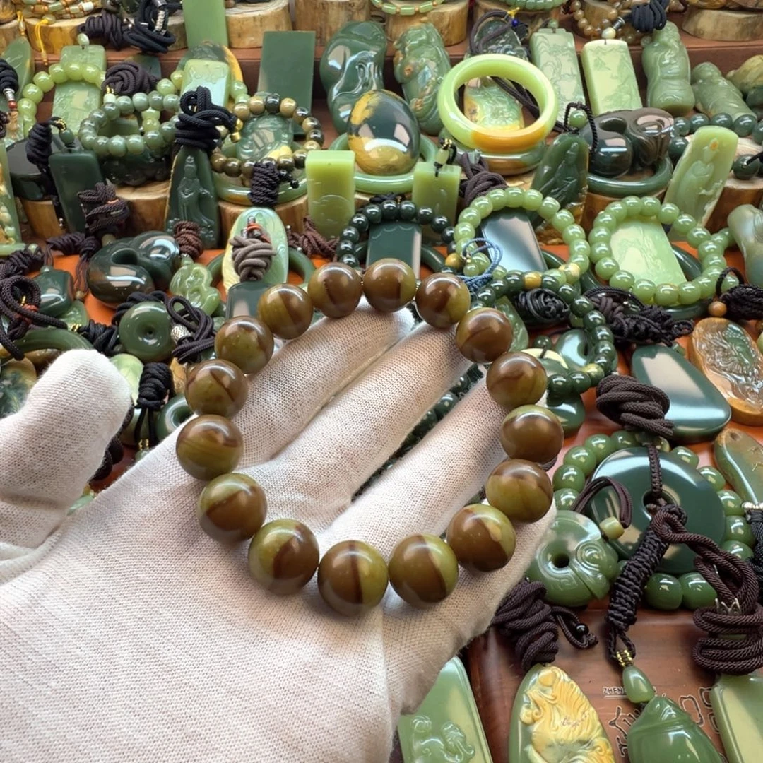 用***6岫岩河磨玉（透闪石质玉）未镶嵌手链