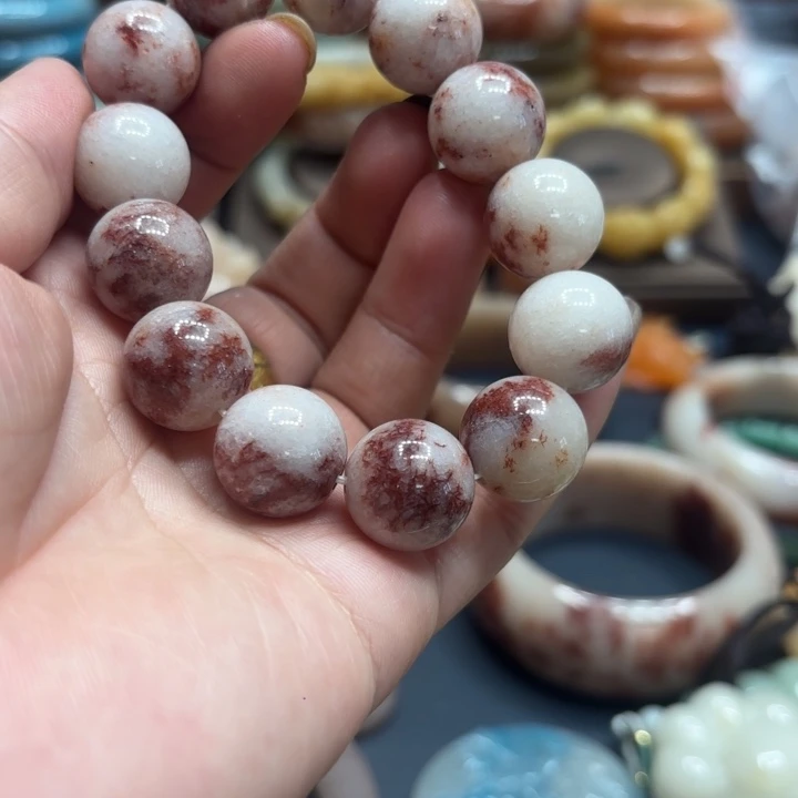 石英岩玉合金颈饰