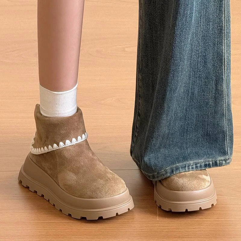 2025新款秋季复古棕色英伦风厚底马丁靴女配裙子显瘦增高勃肯短靴