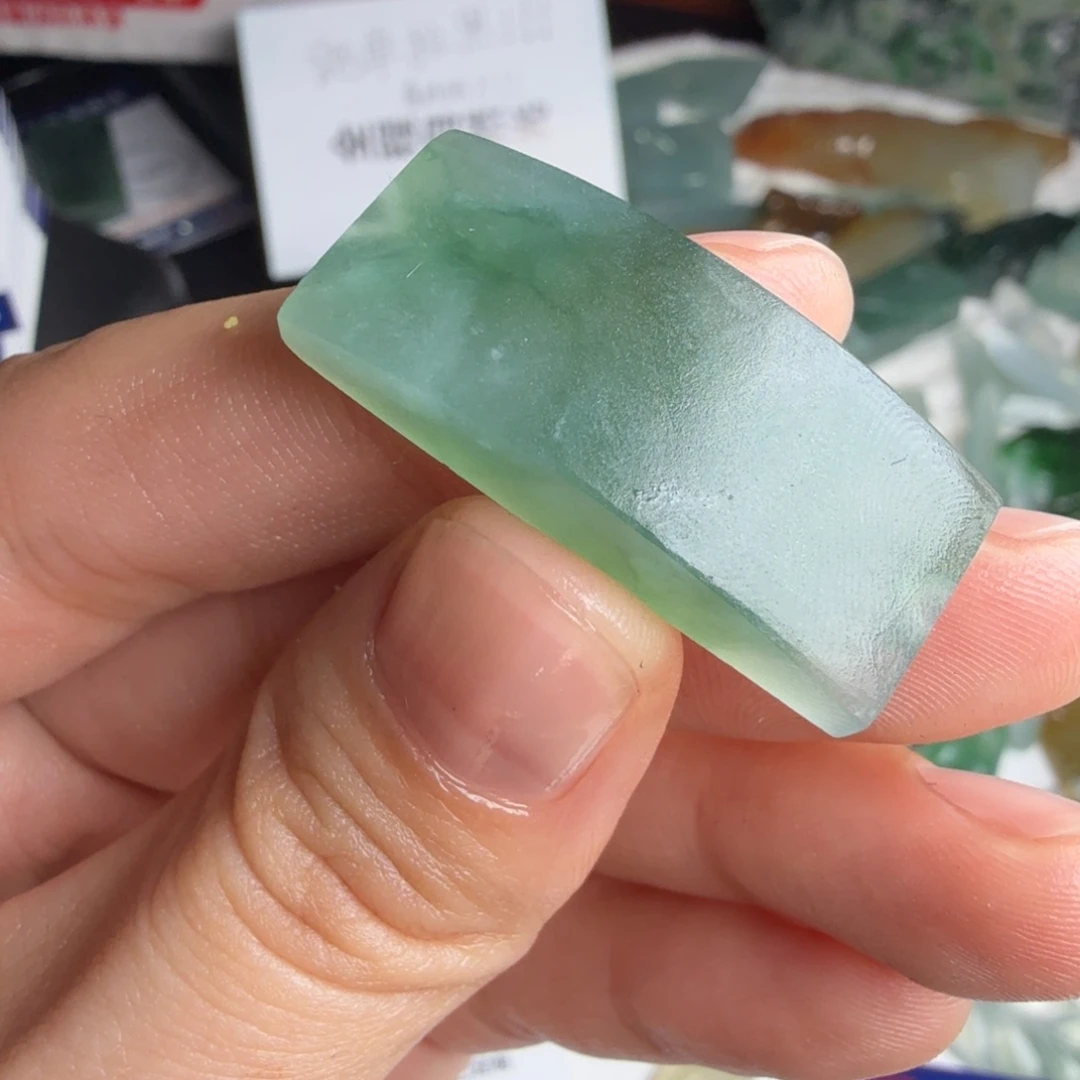 定制翡翠未镶嵌包工