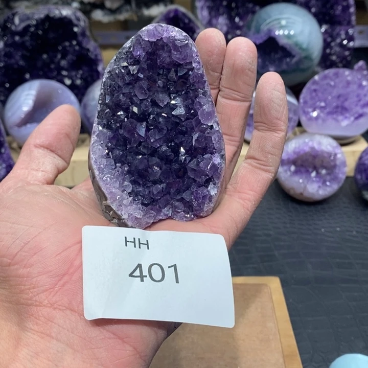 紫晶未镶嵌大型摆件（非配饰）