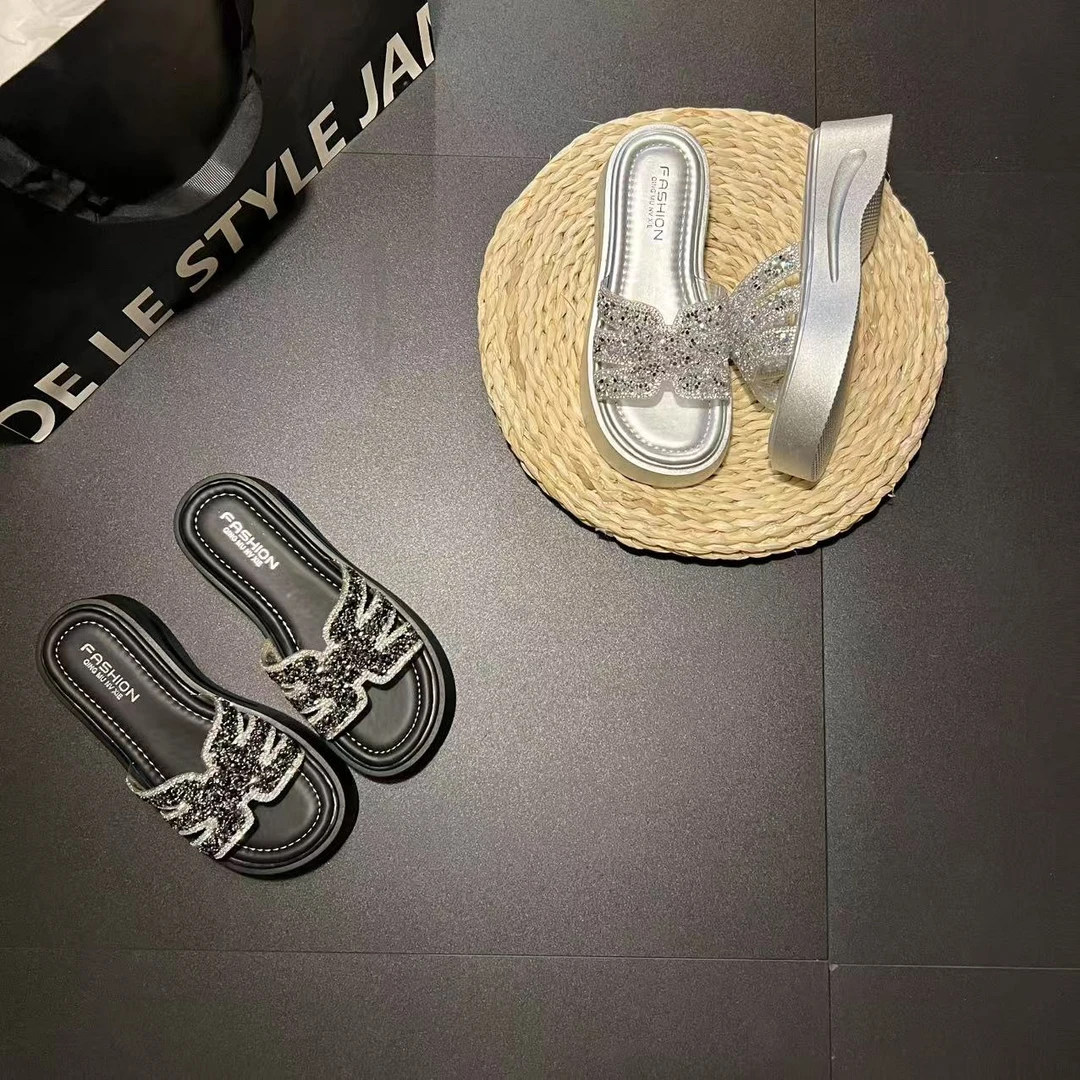 2025年夏季新款气质百搭时尚休闲舒适简约水钻交叉厚底爆款女拖鞋