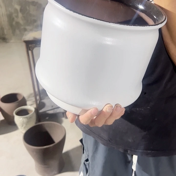 高度24厘米口25厘米
