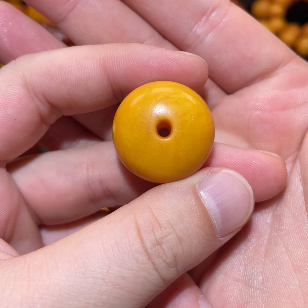 裸石琥珀未镶嵌饼子