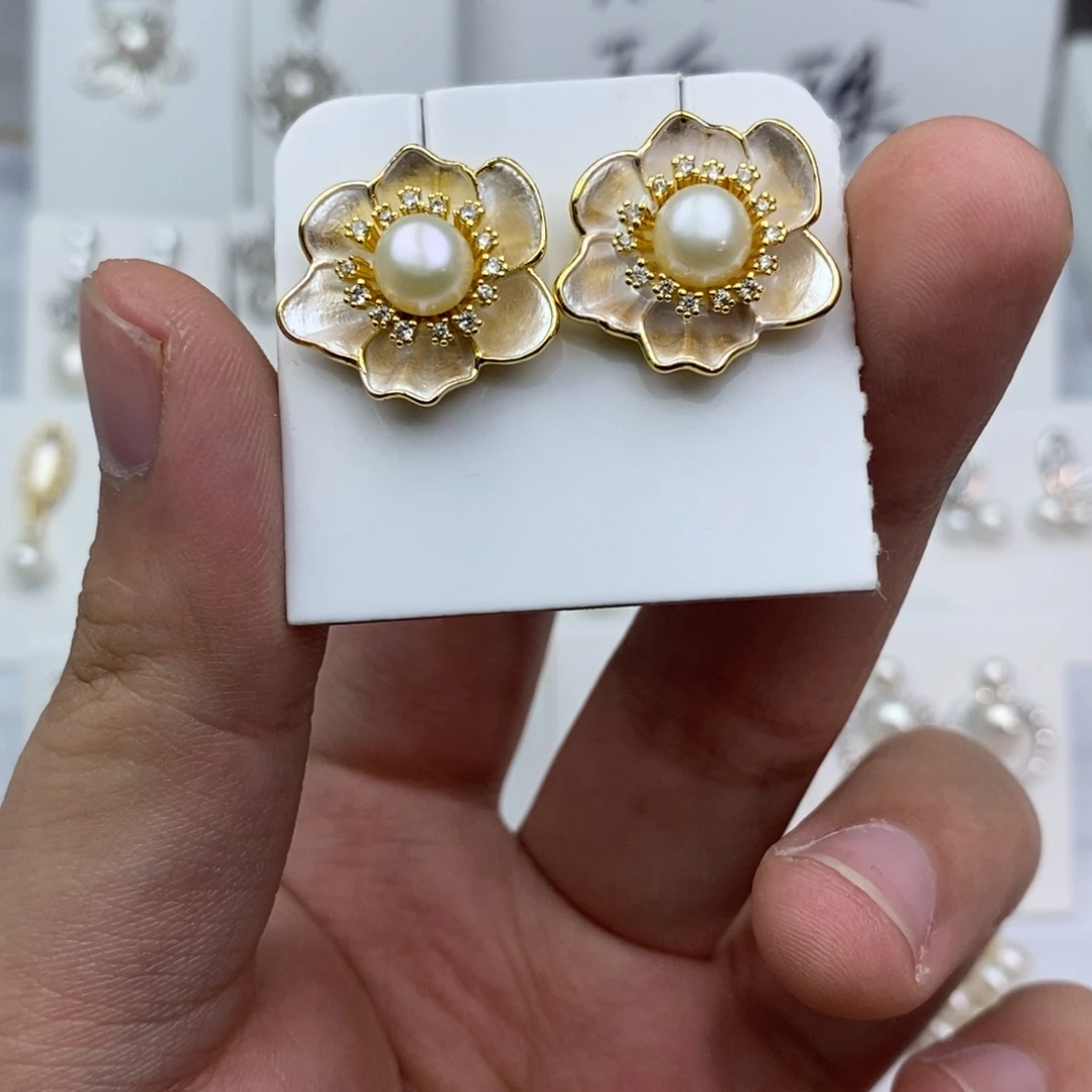 银S925镶嵌耳饰淡水珍珠