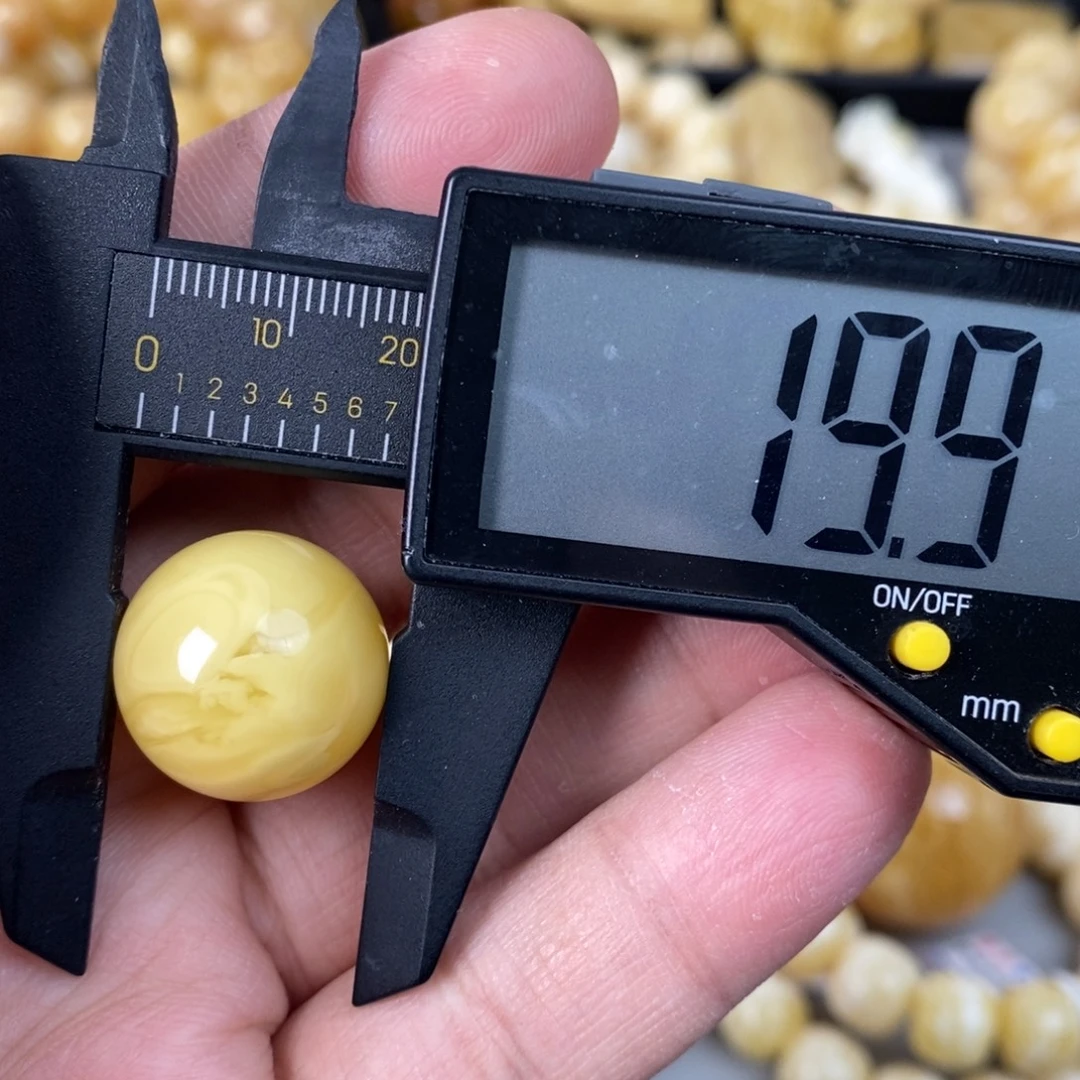 蜜蜡未镶嵌珠宝奇石4.5g