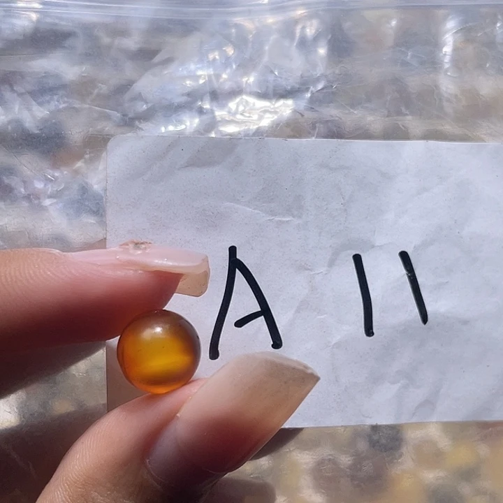 琥珀未镶嵌裸石9.9福利