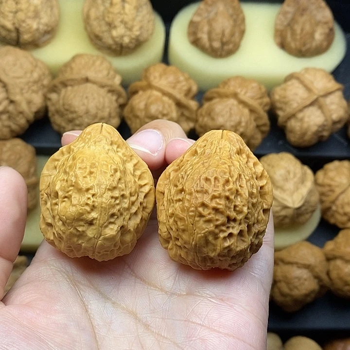 吊坠文玩核桃金嘴寿桃41尺