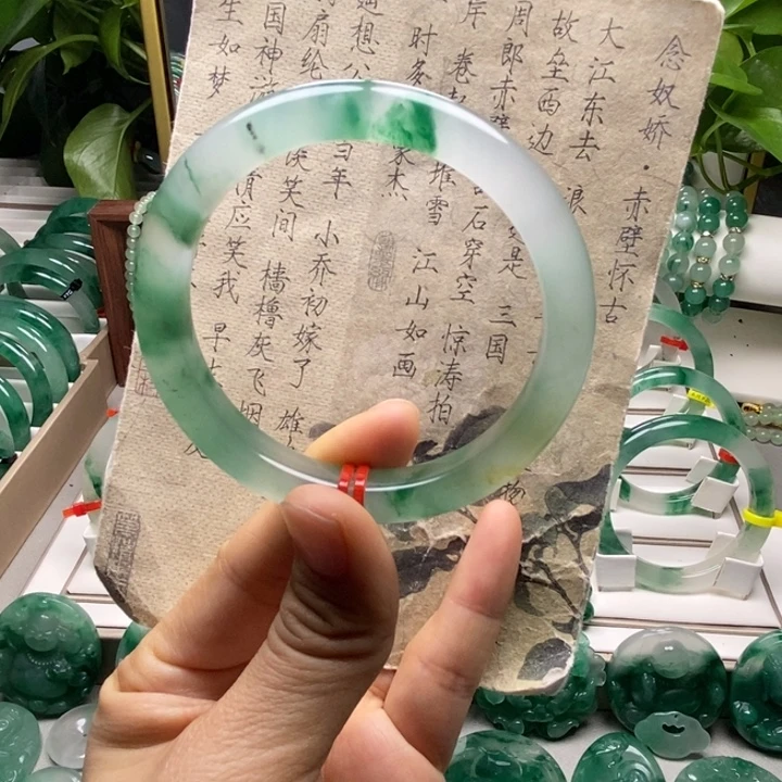 石英质玉未镶嵌手镯