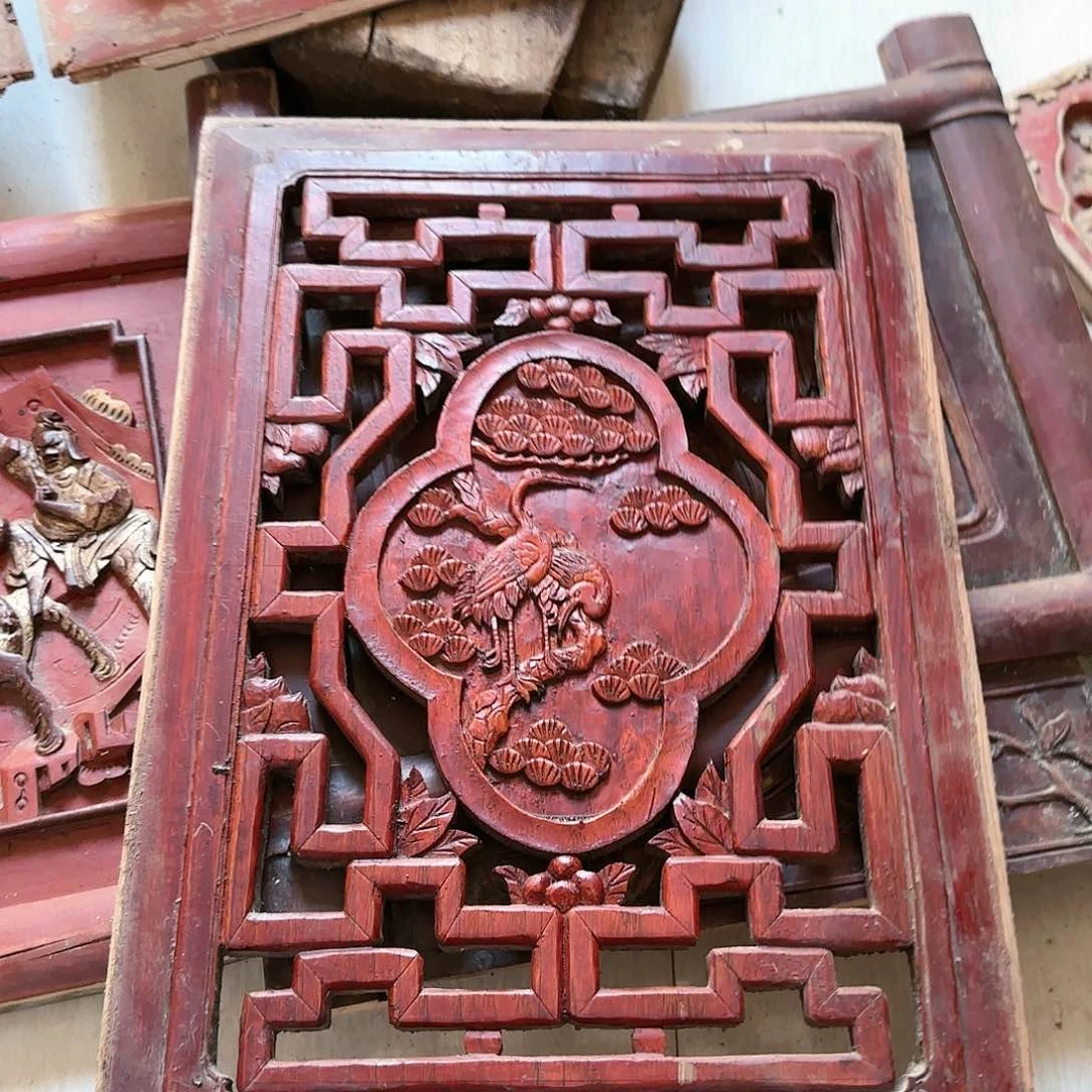 木若**空老木雕艺术的设计师是