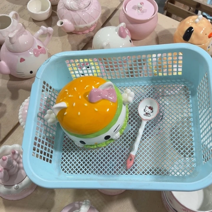 紫砂在干嘛呀亲爱呢