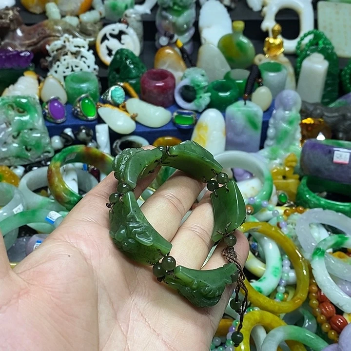 颈饰未镶嵌翡翠官方正规军回血放漏