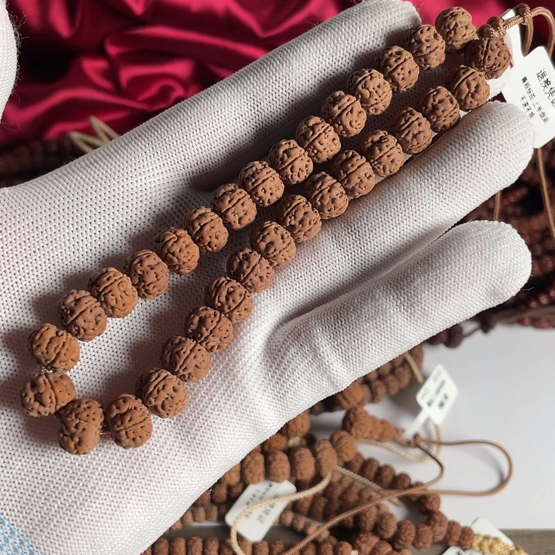 Y***i金刚菩提吊坠福利老树王单圈12