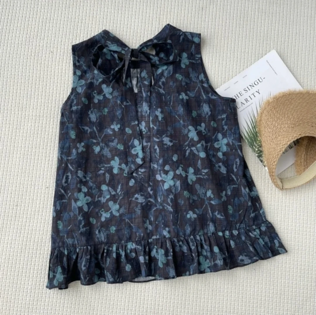 【松烟入墨】图韩版圆领绑带减龄下摆气质碎花无袖衬衫