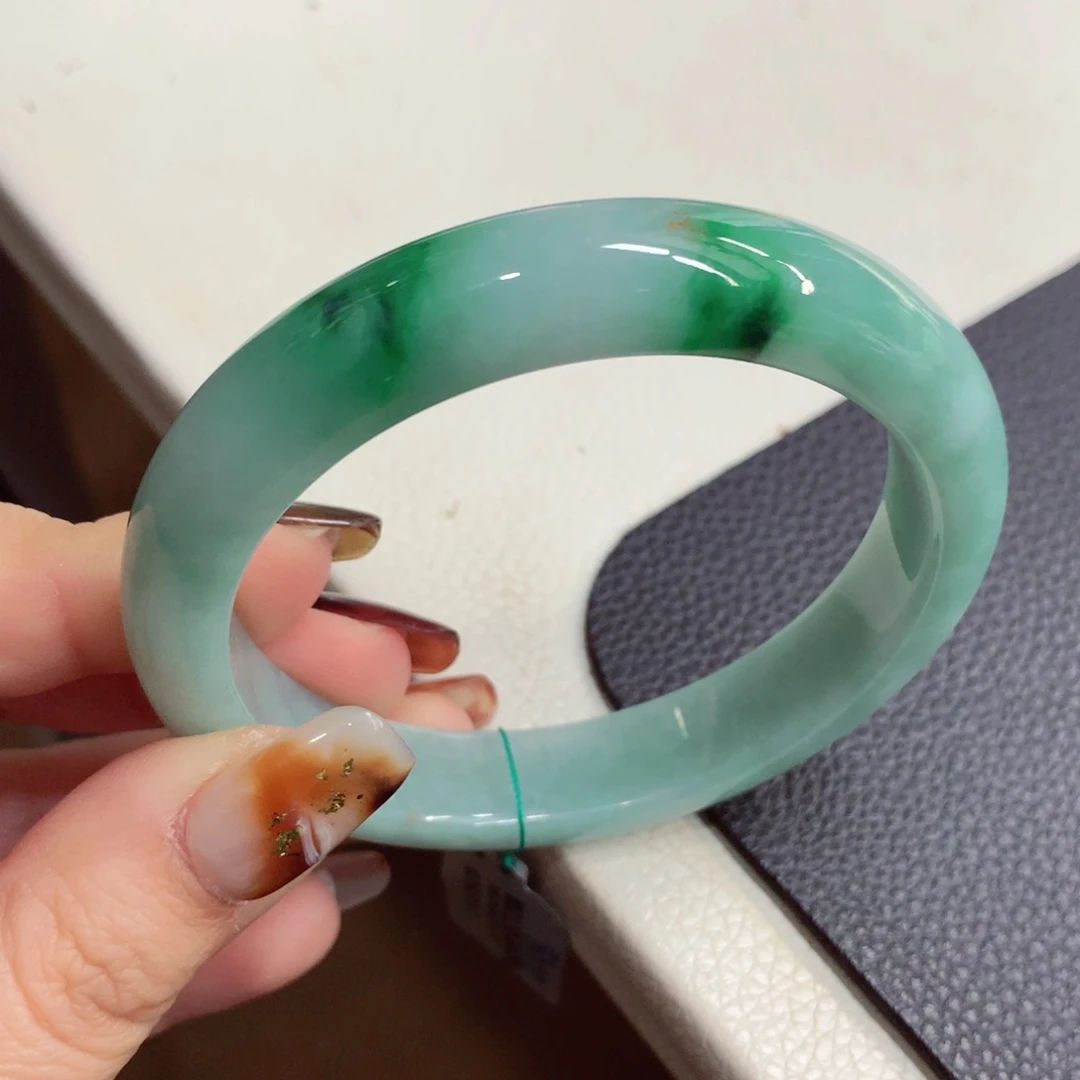 未镶嵌手镯翡翠缅甸