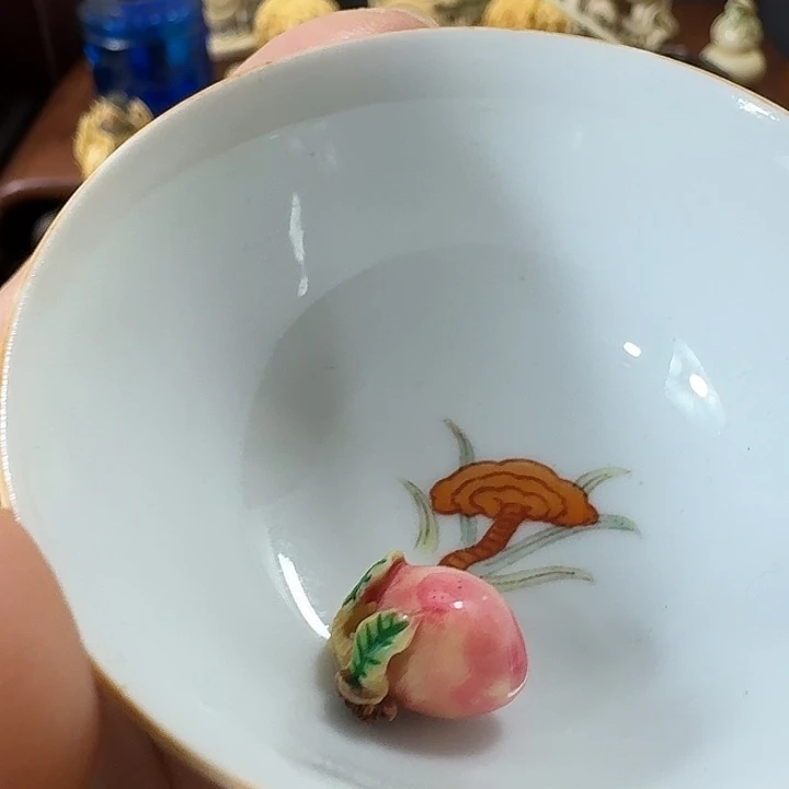 瓷片精致雕刻工艺品