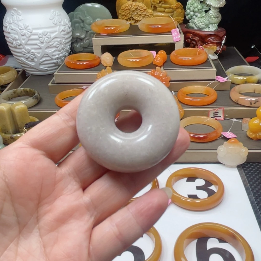 未镶嵌石英质玉（黄龙玉）手镯y***a