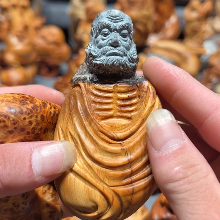 飞***猪柏木（崖柏）点点关注