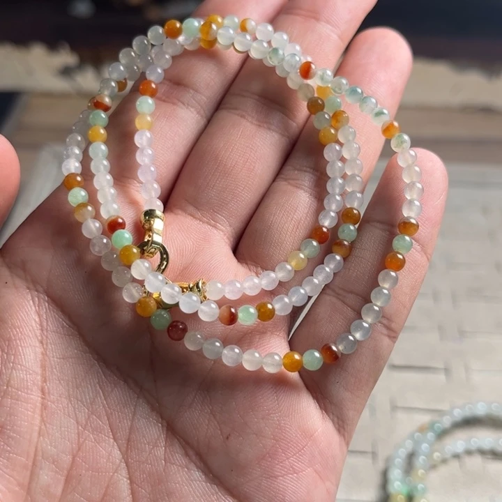 陌***静定制翡翠未镶嵌珠宝